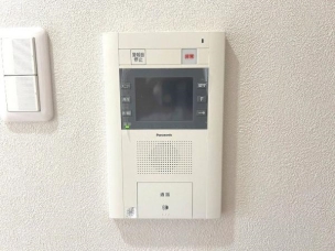 TVモニター付インターホン その他内観