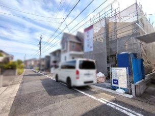 現地と前面道路 前面道路含む現地写真