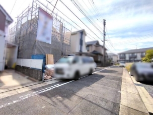 現地と前面道路 前面道路含む現地写真