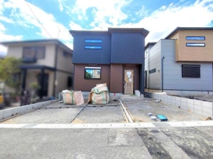 2号棟現地 ファーストタウン愛知郡第1東郷町三ツ池 2号棟 外観