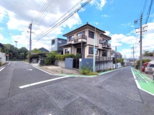 現地と前面道路 前面道路含む現地写真