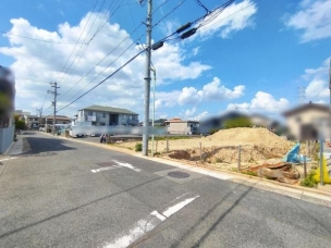 現地と前面道路 前面道路含む現地写真