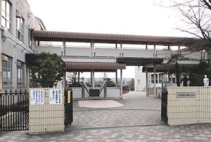 【小学校】名古屋市立名東小学校 610m 周辺環境