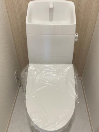 同仕様写真(温水洗浄便座) 同仕様写真(内観)