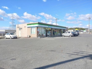 【コンビニ】ファミリーマート日進白山店 700m 周辺環境
