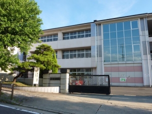 【小学校】日進市立香久山小学校 1500m 周辺環境