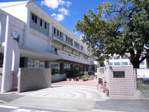 【小学校】名古屋市立上野小学校 980m 周辺環境